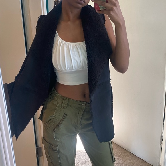 2 for $30 sherpa vest - Picture 6 of 7